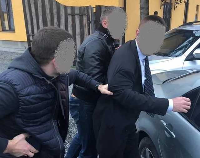 За вымогательство взятки задержали председателя Радеховской райгосадминистрации Львовской области