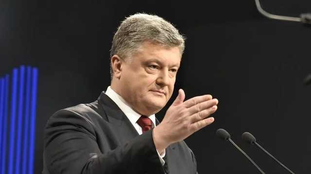 Киев отказался от встречи Порошенко с Путиным во Франции