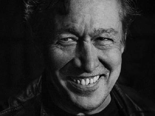 "Позорит имя отца": в России артисту Ефремову советуют подумать об эмиграции