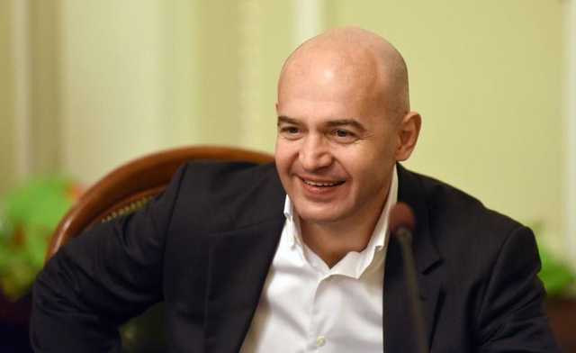 Когда нужно еще заработать много денег – Дубинский о новой рекламе Кононенко