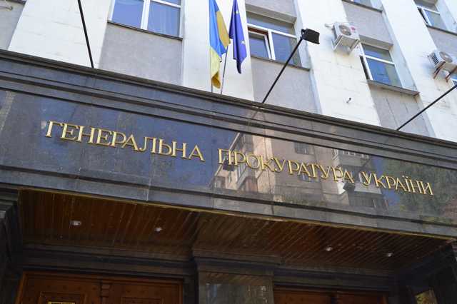 В Киеве задержали неизвестного, бросавшего камни в здание ГПУ