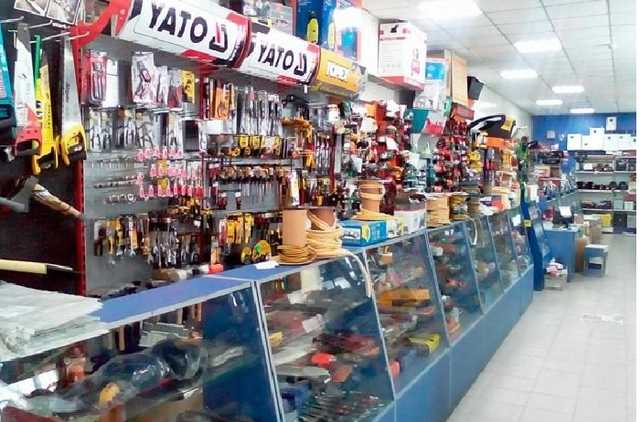 На Винниччине по неосторожности покупатель убил себя в строительном магазине