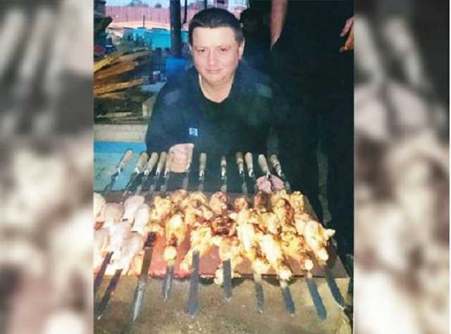 Крабы, красная икра, шашлыки: как отбывает срок главарь самой кровавой банды в России