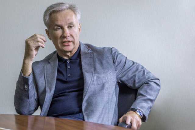 Михаил Подоляк: “Фальшивые еврокурицы”