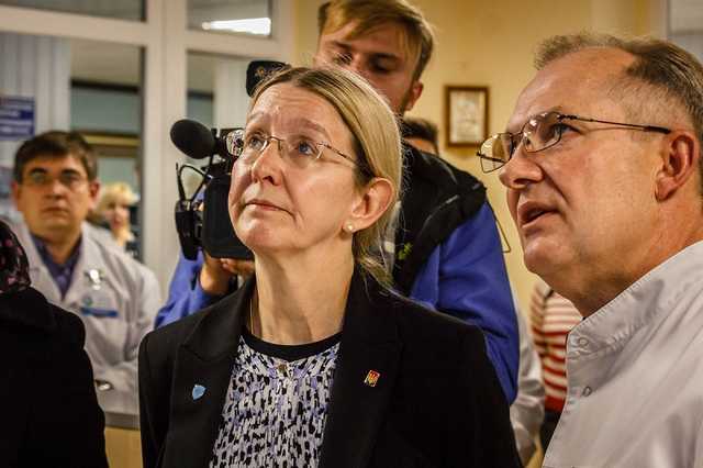 Реформы Супрун: в столовой киевской больницы продают сырое мясо