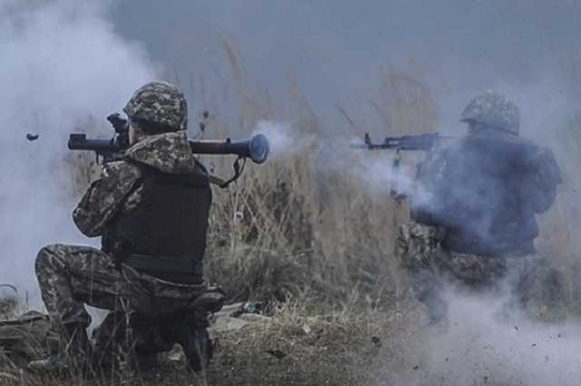 Война за независимость: террористы пошли в атаку на Донбассе, есть потери