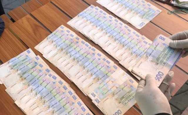 Сотрудников «Киевтранспарксервиса» поймали на взятках