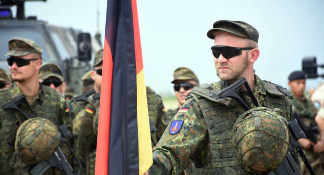 Готовили политические убийства: в Германии раскрыт заговор военных