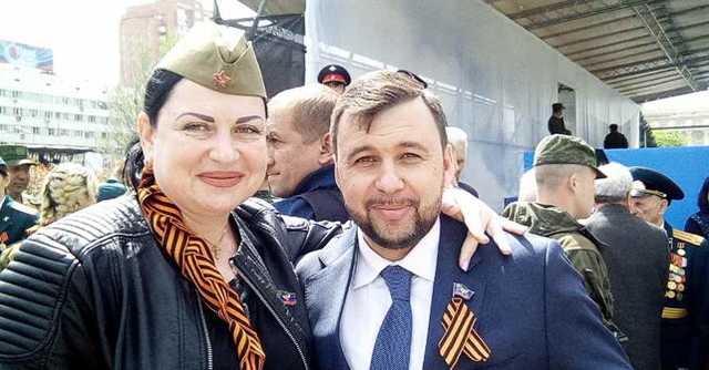 В сети появились пикантные фото пиарщицы главаря террористов «ДНР»