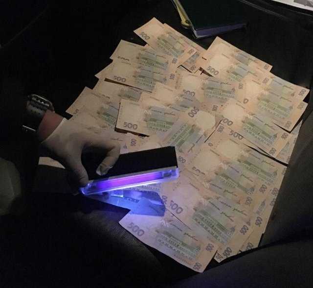 В Запорожье задержана банда вымогателей, лидером был полицейский