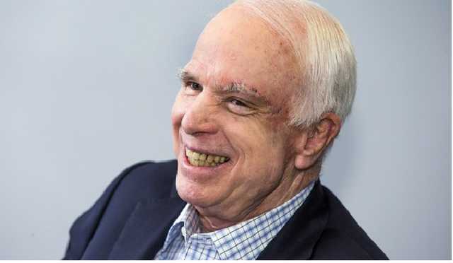 Семья Маккейна одобрила переименование улицы Кудри в честь американского сенатора