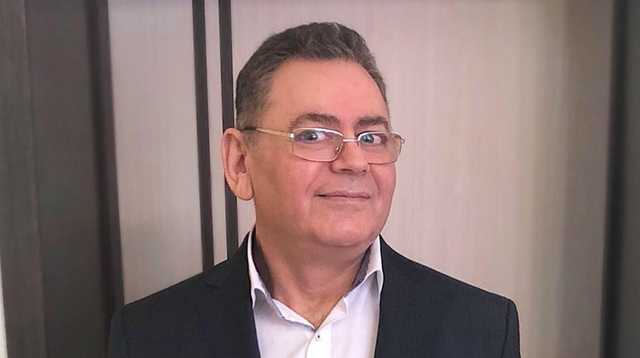 Блогер заявил, что украинская власть вынуждена воровать, чтобы противостоять "путинско-олигархическим войскам"