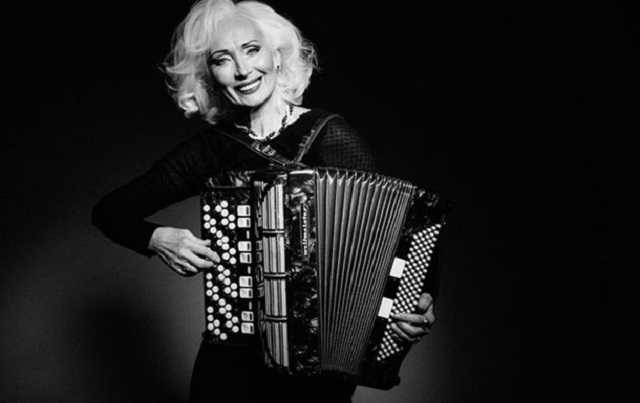 Украинская 66-летняя модель вошла в международный рейтинг женщин, которые больше всего вдохновляют