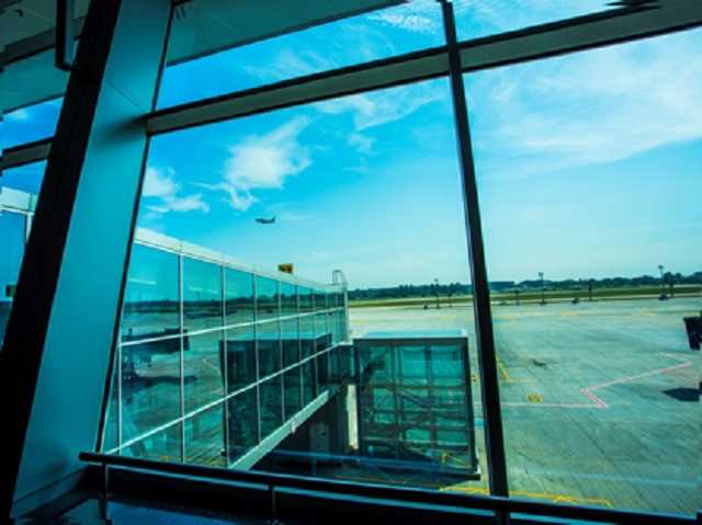 Аферист намагається виграти закупівлі на реконструкцію аеропортів на підставі підроблених документів