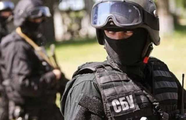 Ореховое дело: силовики проводят обыски у фискалов и таможенников Черновицкой области