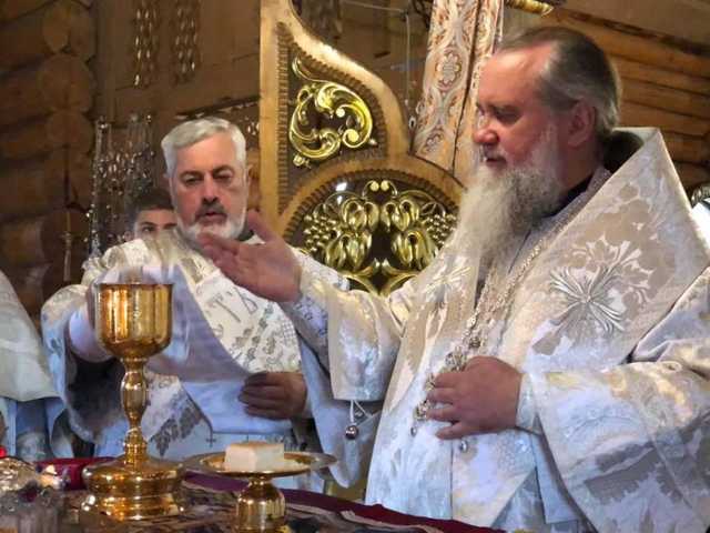 На Закарпатті митрополита УПЦ МП госпіталізували з підозрою на інсульт