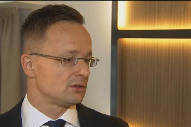 ’’Это феномен’’: в Венгрии сделали наглое заявление о паспортах в Украине