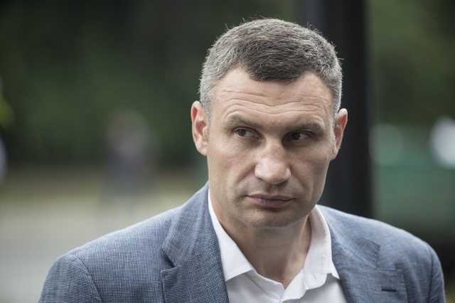 «Большая ошибка»: Кличко об открытии KFC в Доме профсоюзов