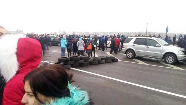 «Евробляхеры» заблокировали границу: появилась реакция МВД