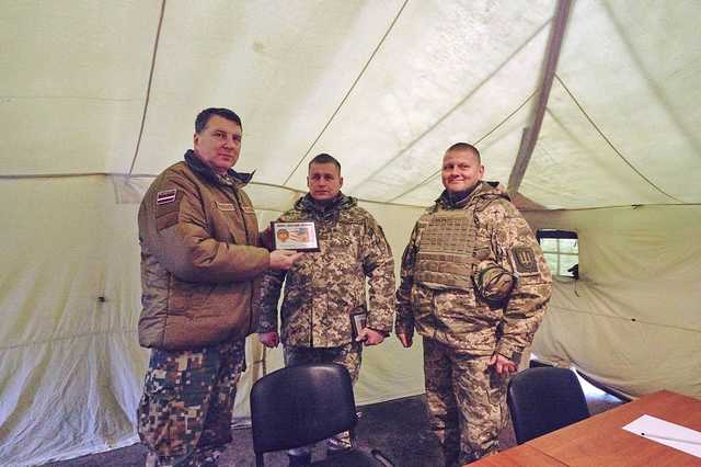 Разрушенные дома и инфраструктура: Президент Латвии Раймондс Вейонис посетил район проведения ООС