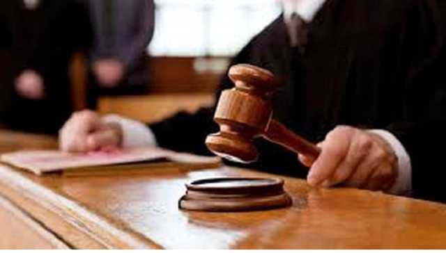 В Сумской области 65-летний педофил несколько лет насиловал несовершеннолетнюю падчерицу