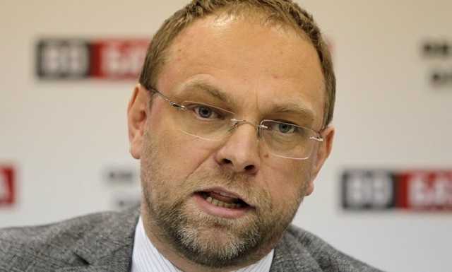 Депутат Власенко в Верховной Раде назвал Геращенко “подстилкой”