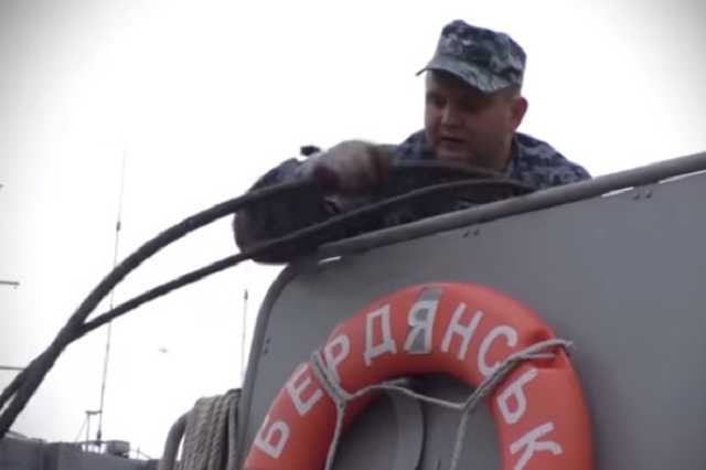 ’’Молодые и опытные’’: в сети показали команду захваченного Россией катера