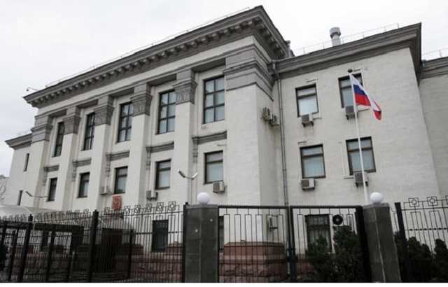 Российские дипломаты в истерике из-за отказа Украины впускать их граждан