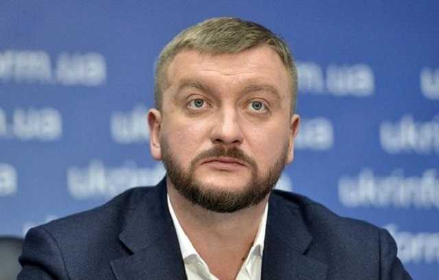 У Петренко хотят выпустить из-под стражи насильников и педофилов