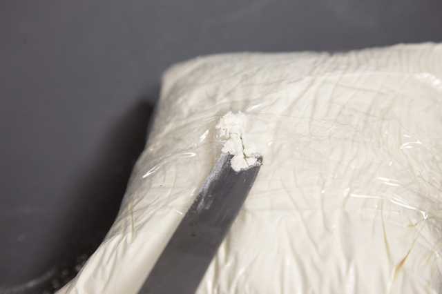 Украинец получил условный срок за контрабанду кокаина