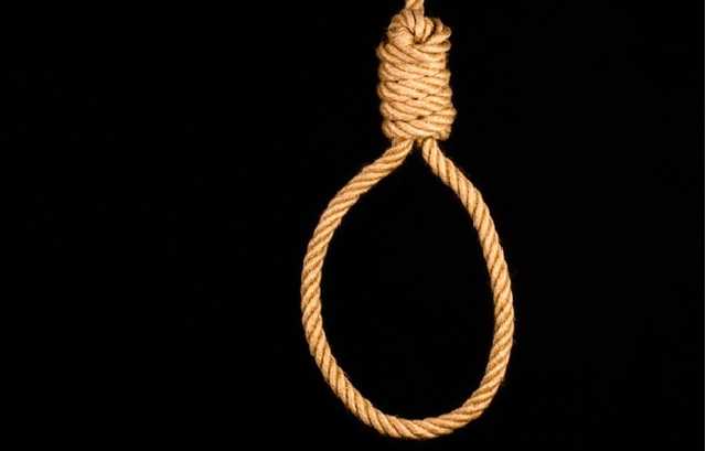 В Краматорске 16-летняя девочка повесилась в сарае, как ее мать