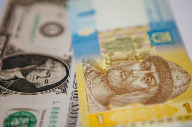 Еврокомиссия выделила Украине 500 млн евро первого транша макрофинансовой помощи