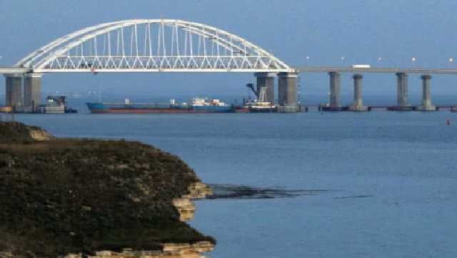 Россия приостановила судоходство в Керченском канале