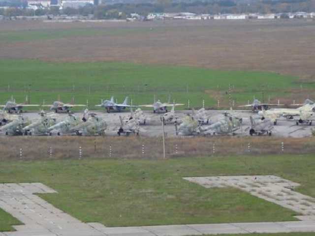 Военным вернут часть одесского аэродрома, незаконно занятого коммерческой структурой