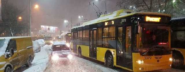 Перекрытие моста Патона: в Киеве изменят маршруты транспорта