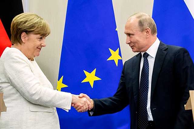 Меркель попросила Путіна звільнити українських моряків