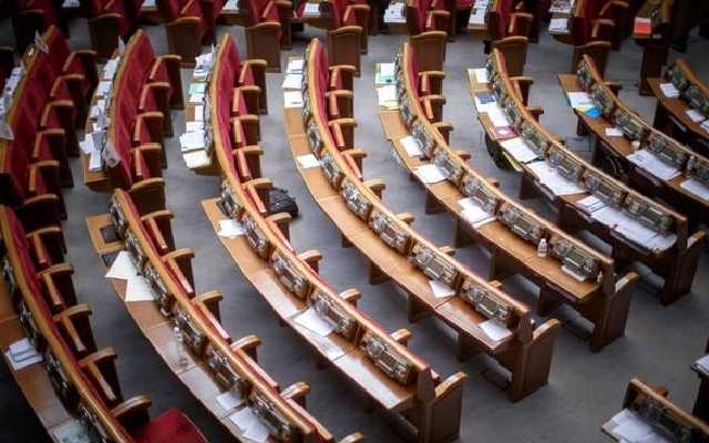 Ця Рада - найбільший законодавчий спамер