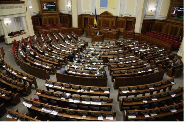 Верховна Рада буде працювати так, наче воєнного стану немає - Парубій