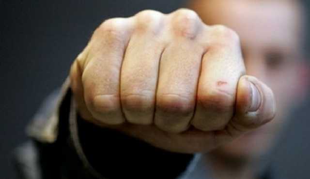 В Днепре водитель маршрутки вышвырнул пассажира и избил ногами