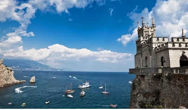 "Готовы к деоккупации!" Жители Крыма забили тревогу из-за ужасов после аннексии