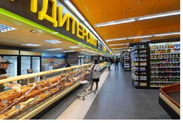 Убийство покупателя в супермаркете Харькова попало на видео