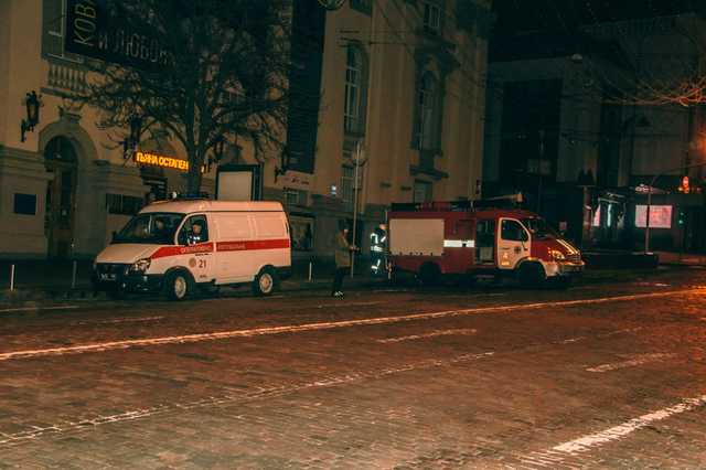 В Киеве в театре русской драмы имени Леси Украинки загорелась сцена