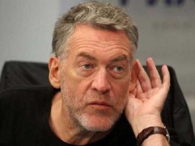 Известный критик Артемий Троицкий пообещал «двинуть в рыло» путинским пропагандистам Соловьеву и Киселеву