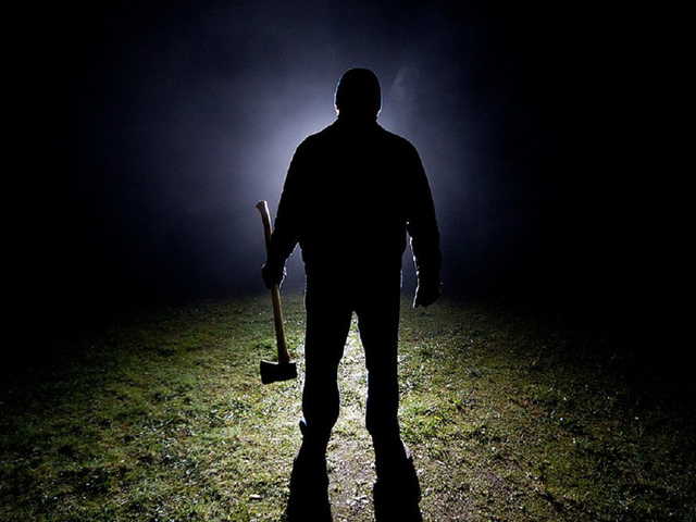 Под Ивано-Франковском мужчина с топором напал на полицейских