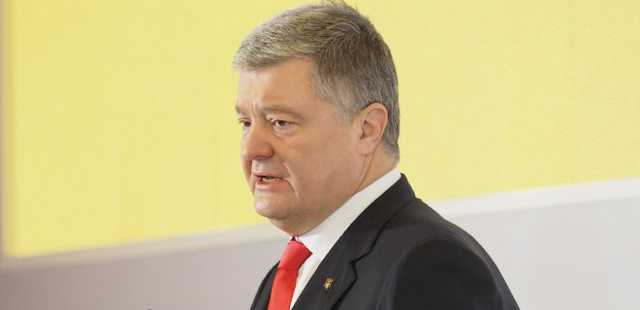 «Под шумок военного положения»: нардеп сообщил о грандиозной афере Порошенко