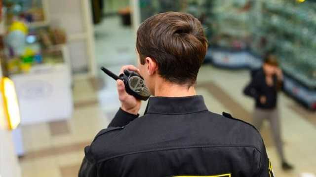 В Мелитополе выпившая пара устроила драку в супермаркете