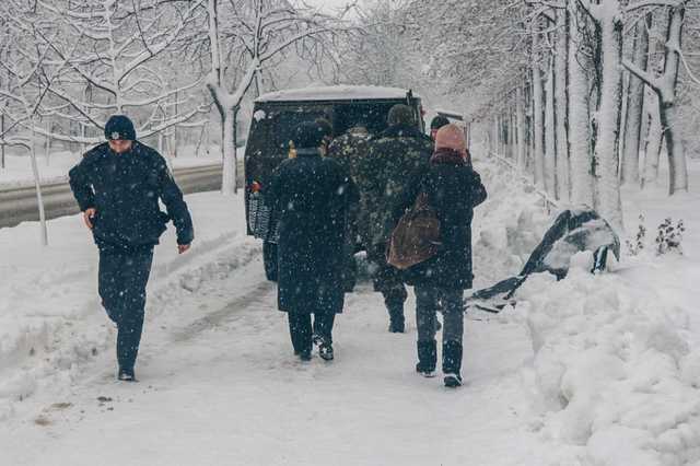 В Киеве посреди улицы умер мужчина