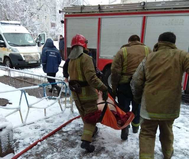 Погиб ребенок: под Житомиром вспыхнул жуткий пожар в многоэтажке