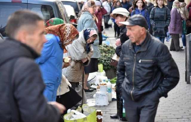 Более 14 млн украинцев до сих пор получают зарплату меньше прожиточного минимума