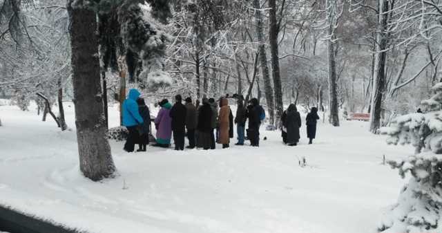 Під Верховною Радою готуються протестувати прихильники УПЦ МП: нацгвардійців масово звозять до ВР